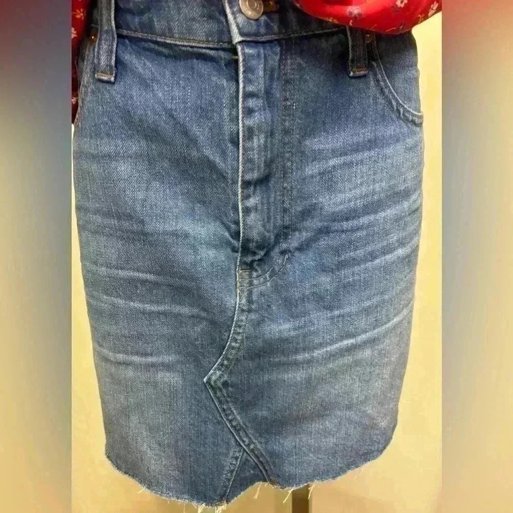 Madewell Rigid Denim A-Line Mini Skirt in Lakeline Wash: Eco Edition size 32